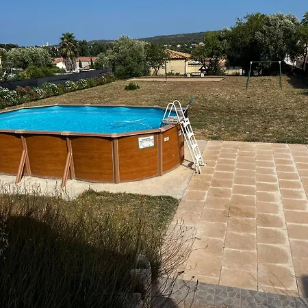 Сasa de vacaciones Jolie Maison Avec Piscine *
